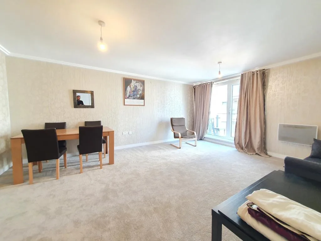 3 bedroom flat for rent
