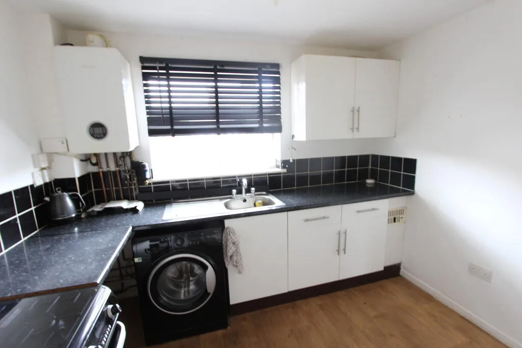 2 bedroom ground floor maisonette for rent