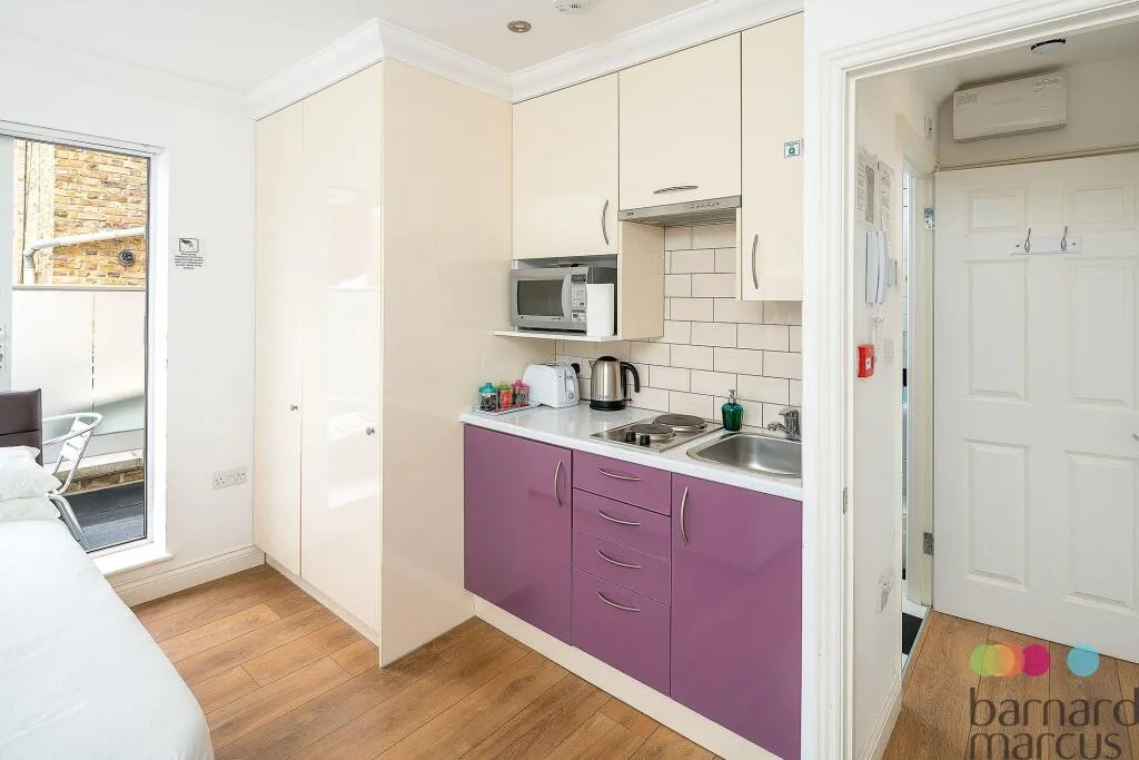 Studio apartment for rent