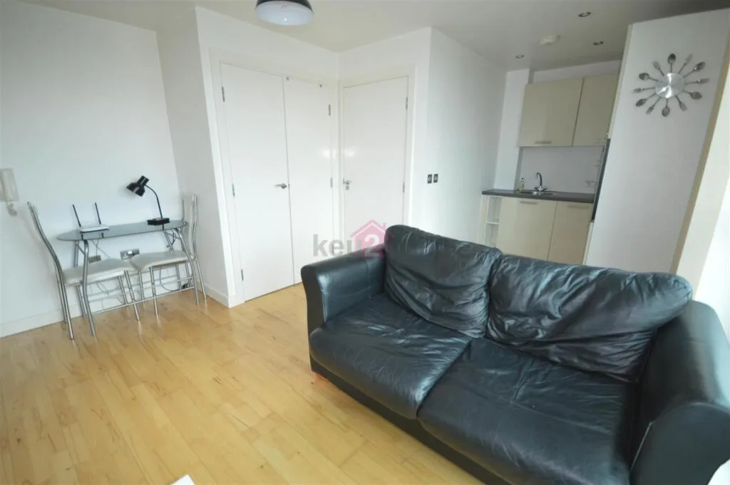 Studio flat for rent