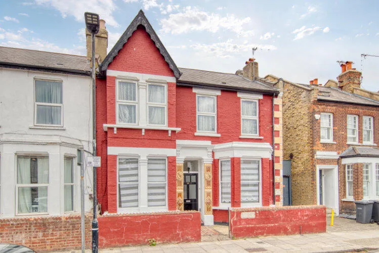2 bedroom ground floor flat for rent