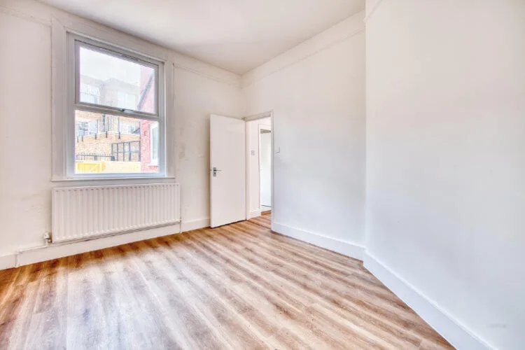 2 bedroom ground floor flat for rent