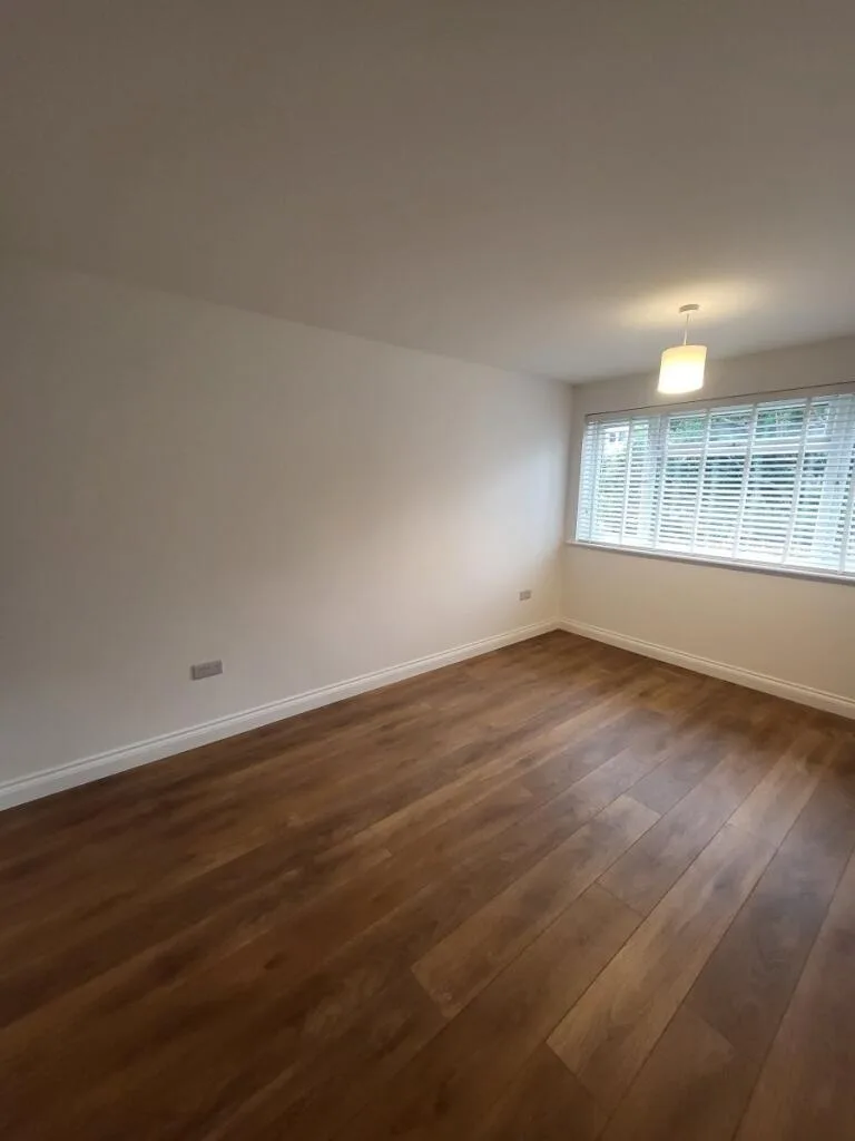 2 bedroom maisonette for rent