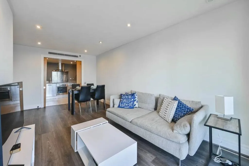 2 bedroom flat for rent