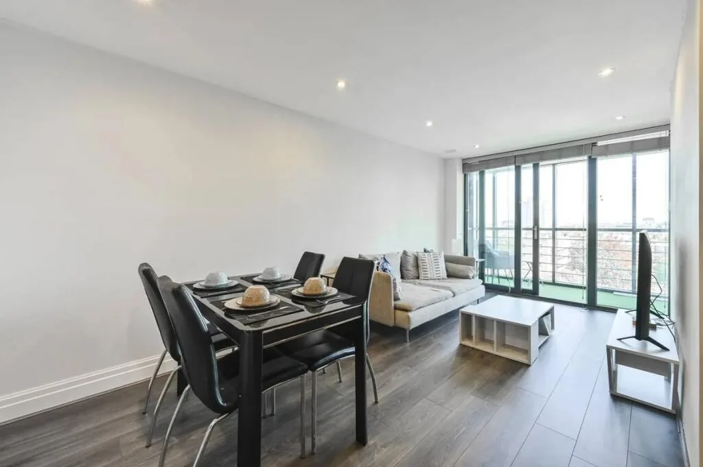 2 bedroom flat for rent