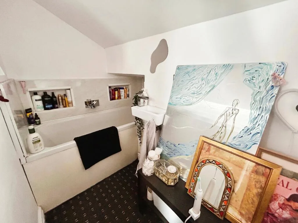 4 bedroom terraced house for rent