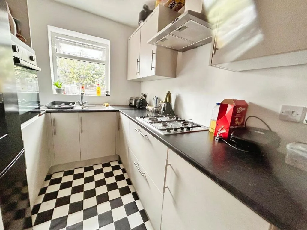 4 bedroom terraced house for rent