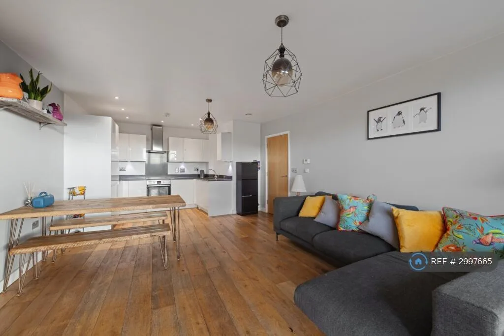 2 bedroom flat for rent