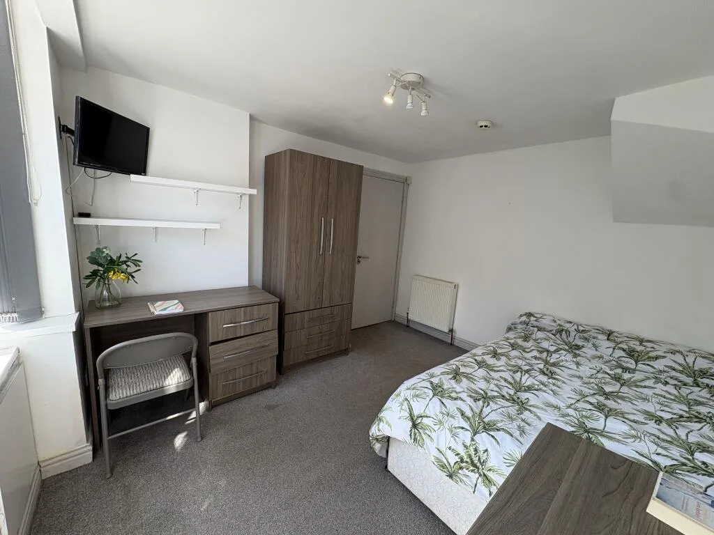 1 bedroom house for rent