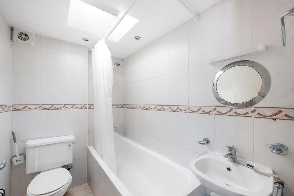 3 bedroom flat for rent