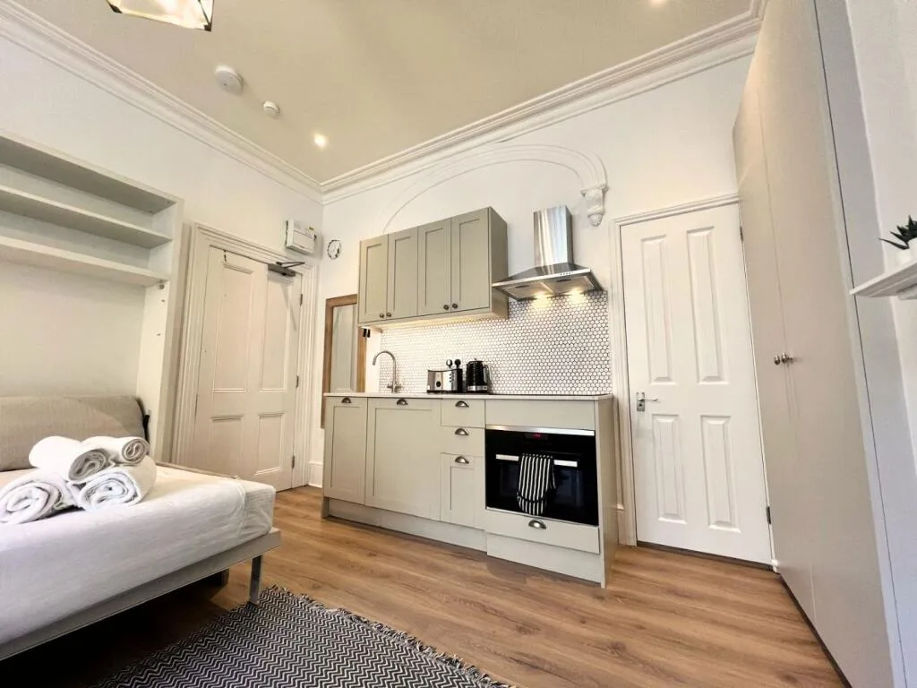 Studio flat for rent
