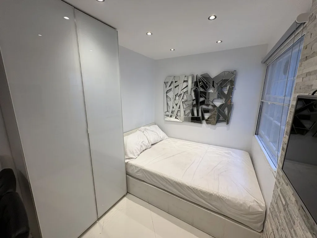 Studio flat for rent