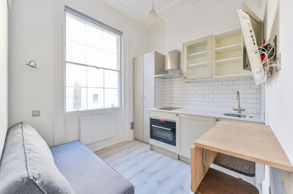 Studio flat for rent