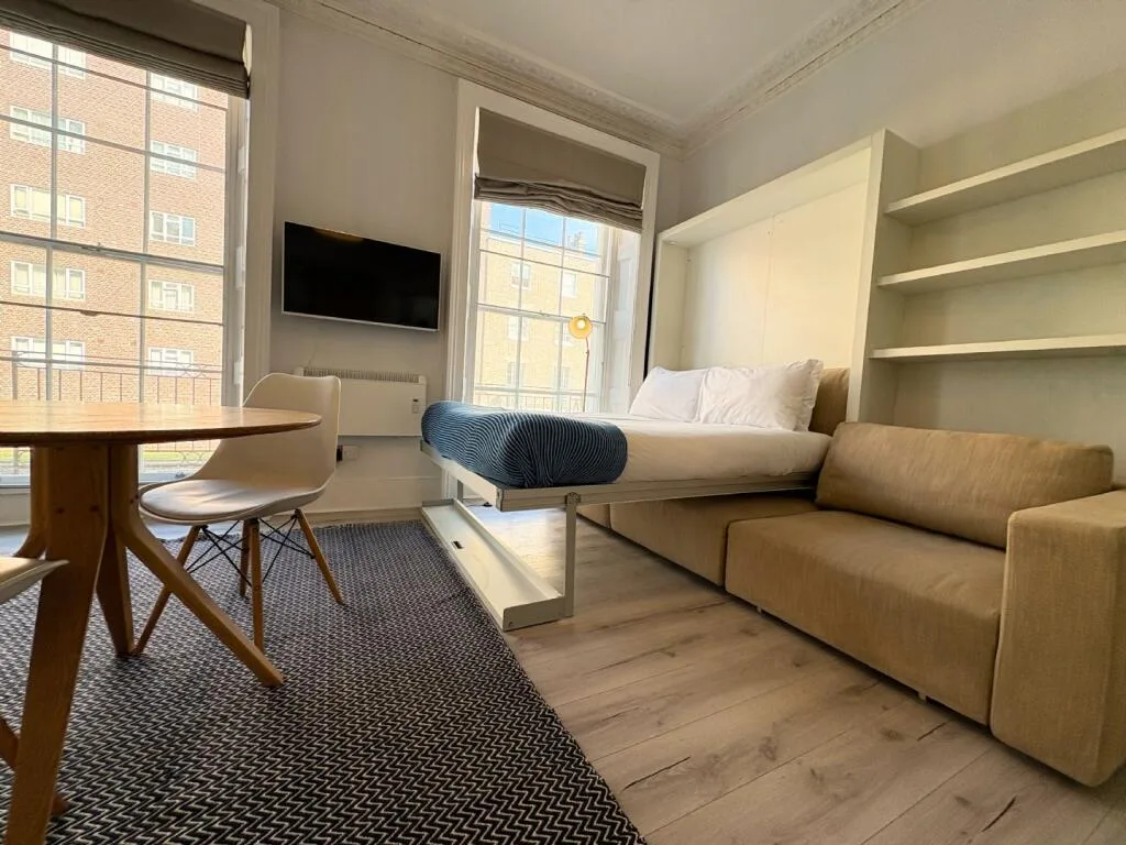 Studio flat for rent