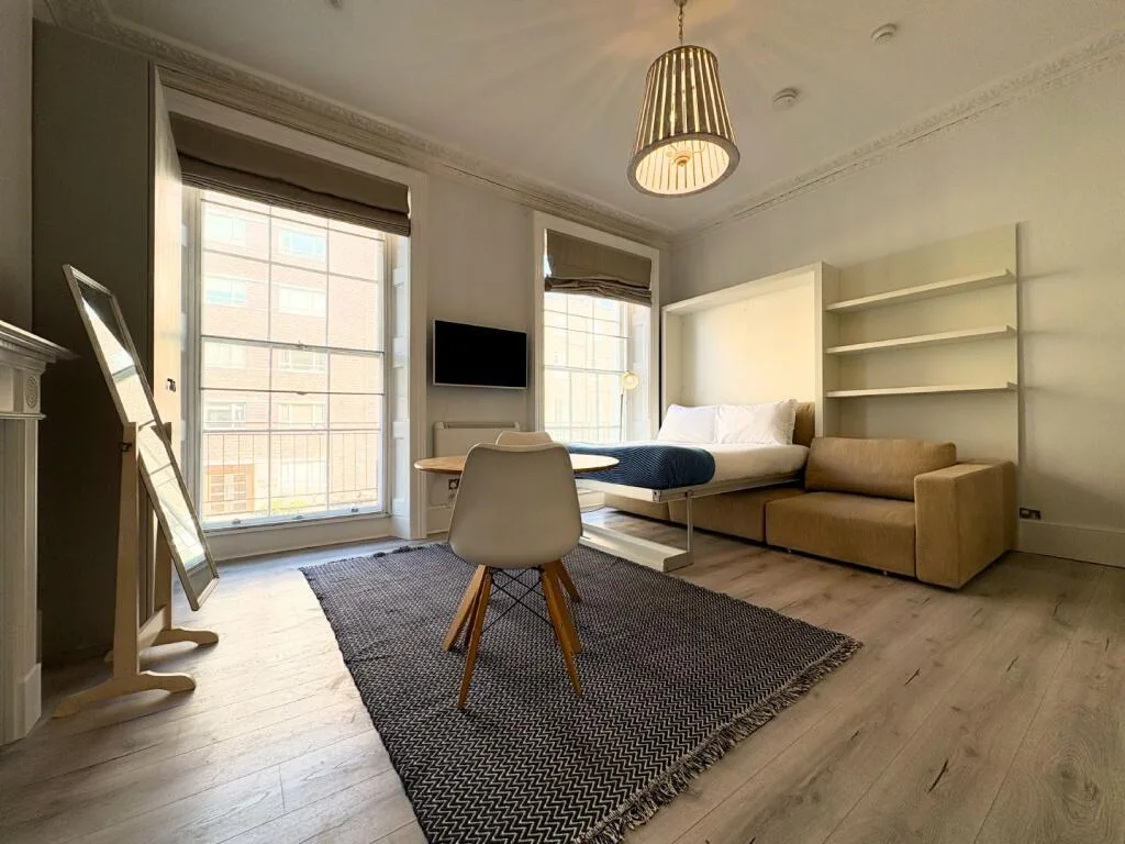 Studio flat for rent