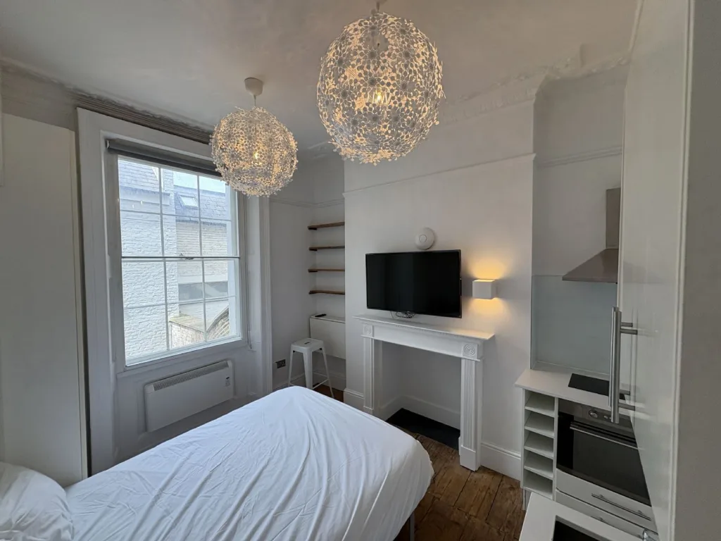 Studio flat for rent
