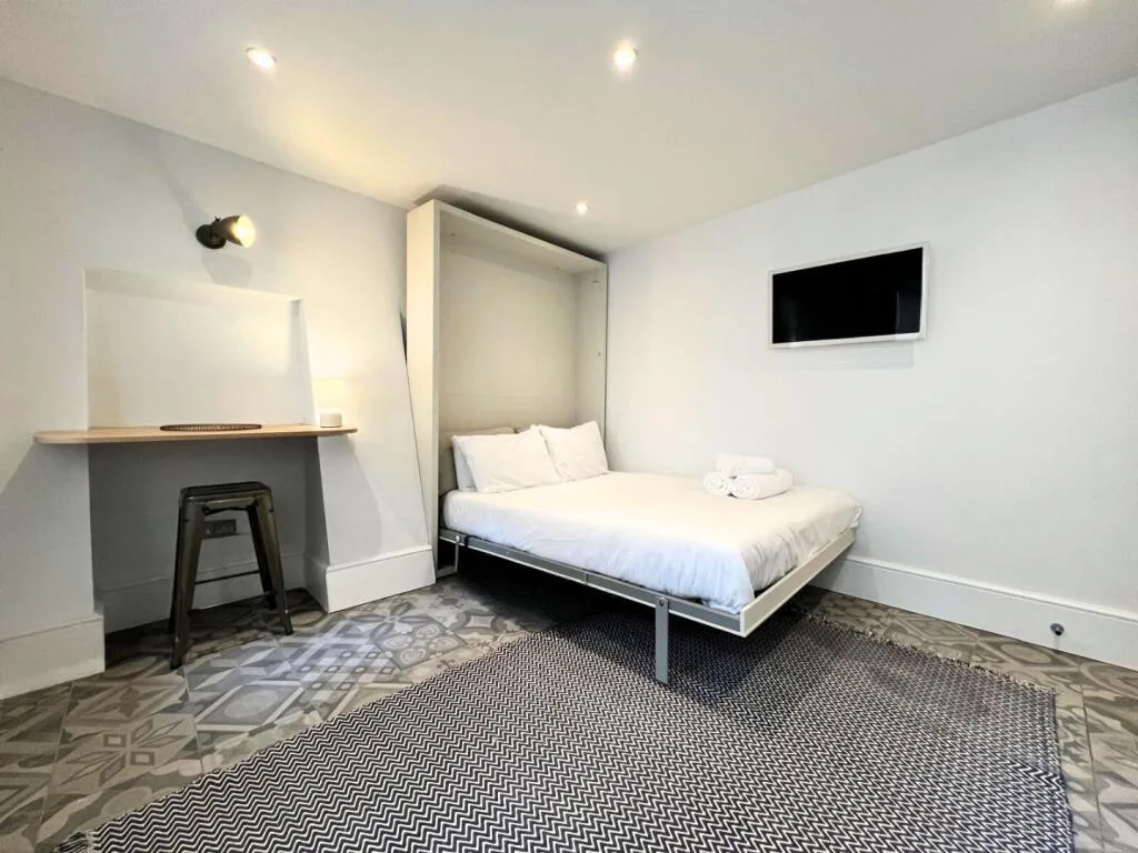 Studio flat for rent