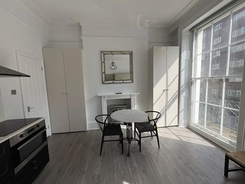 Studio flat for rent