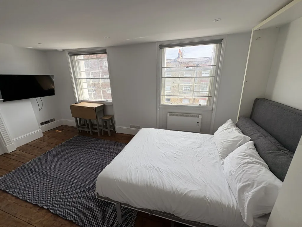 Studio flat for rent