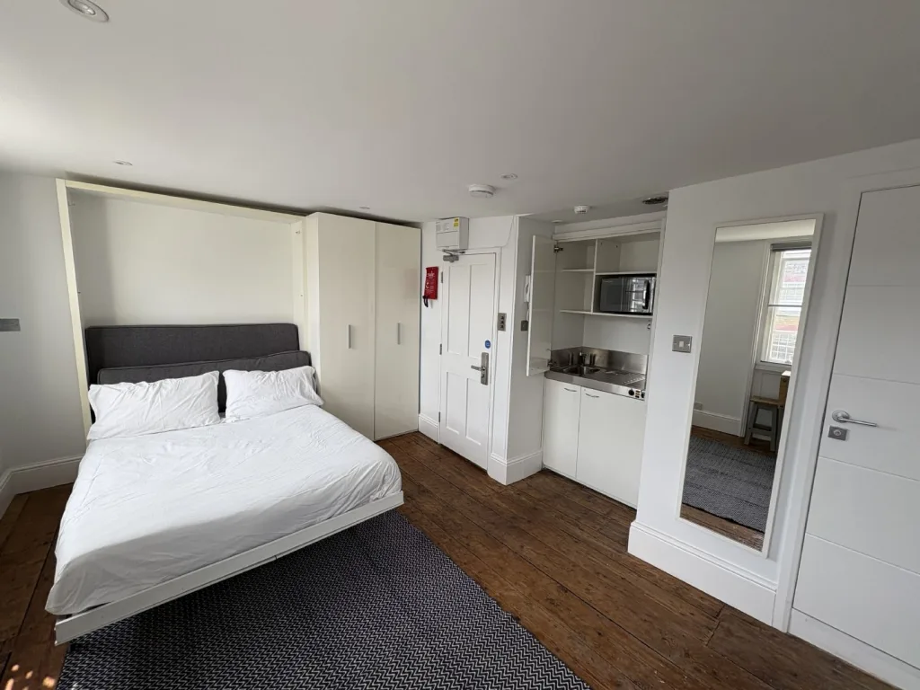 Studio flat for rent