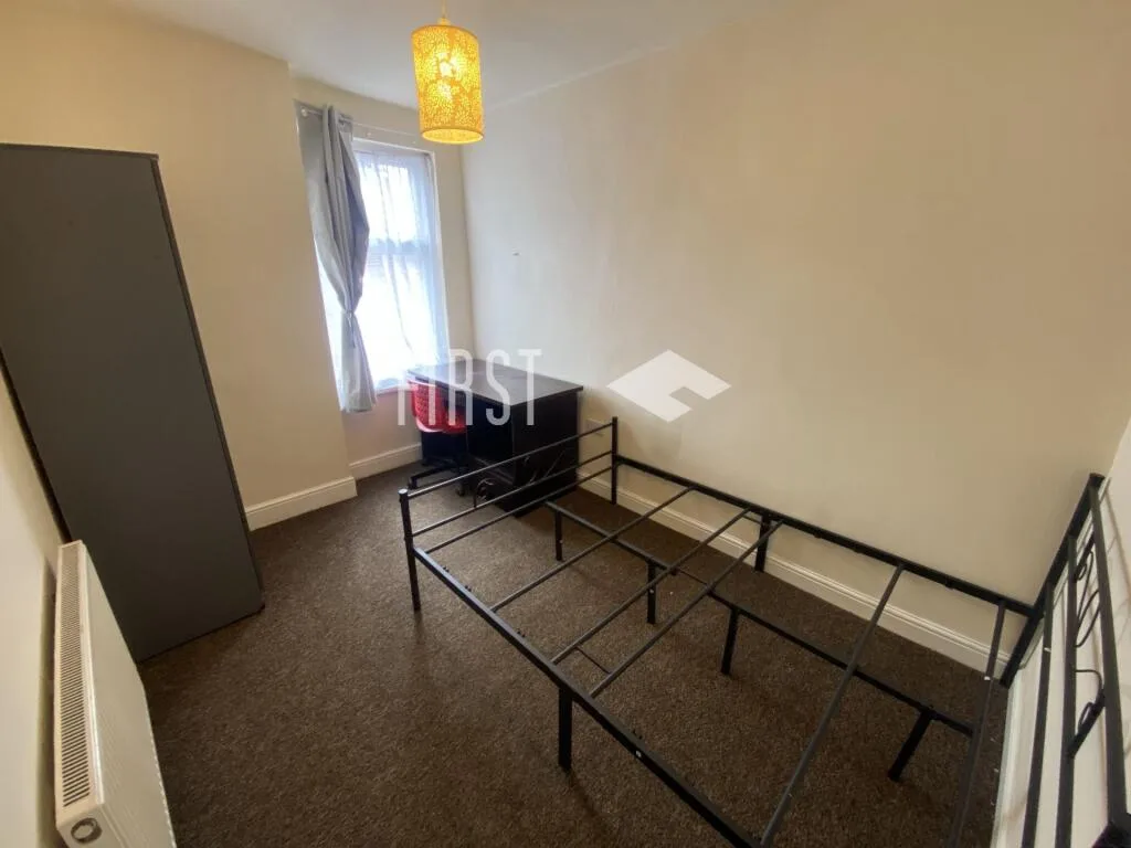 4 bedroom terraced house for rent