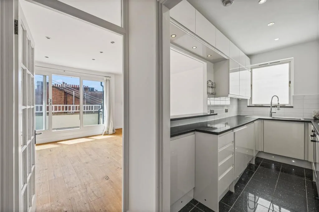 3 bedroom flat for rent
