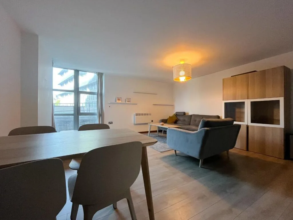 2 bedroom apartment for rent