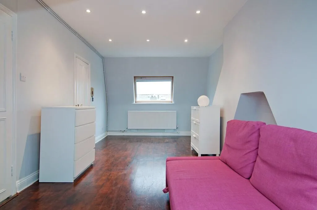 Studio flat for rent