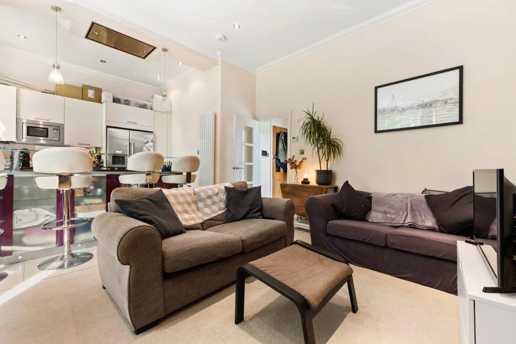 2 bedroom flat for rent