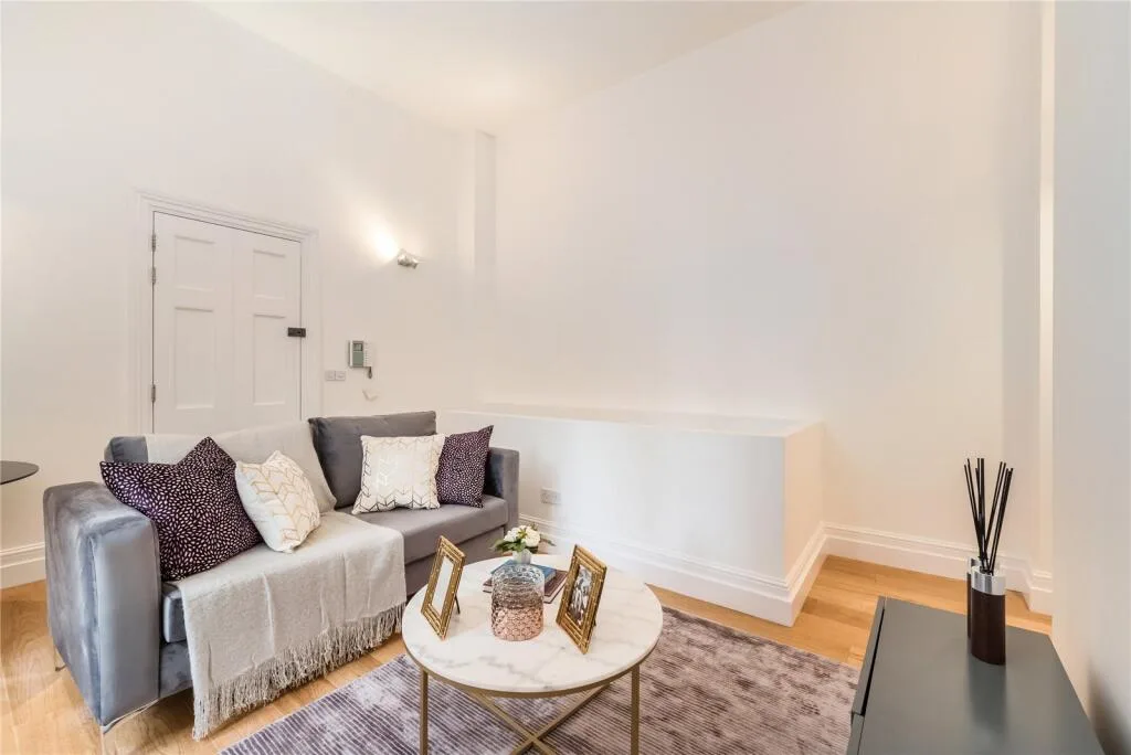 2 bedroom duplex for rent