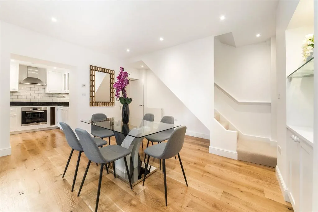 2 bedroom duplex for rent