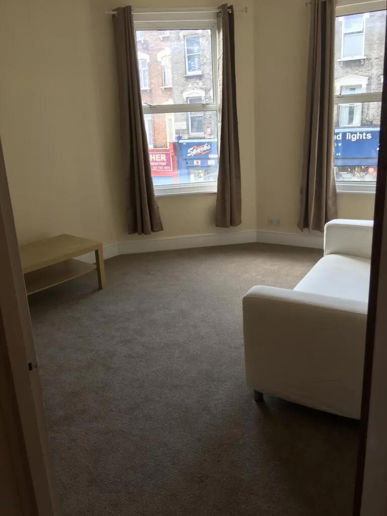 1 bedroom end of terrace house for rent