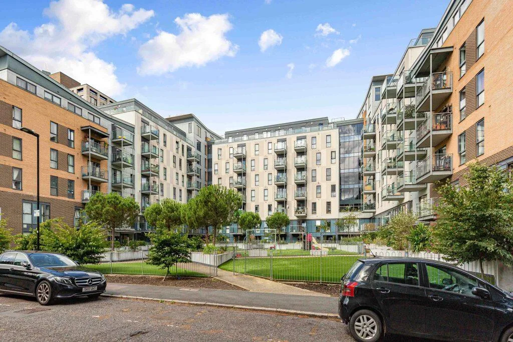 2 bedroom flat for rent