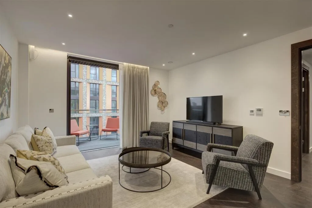 3 bedroom flat for rent