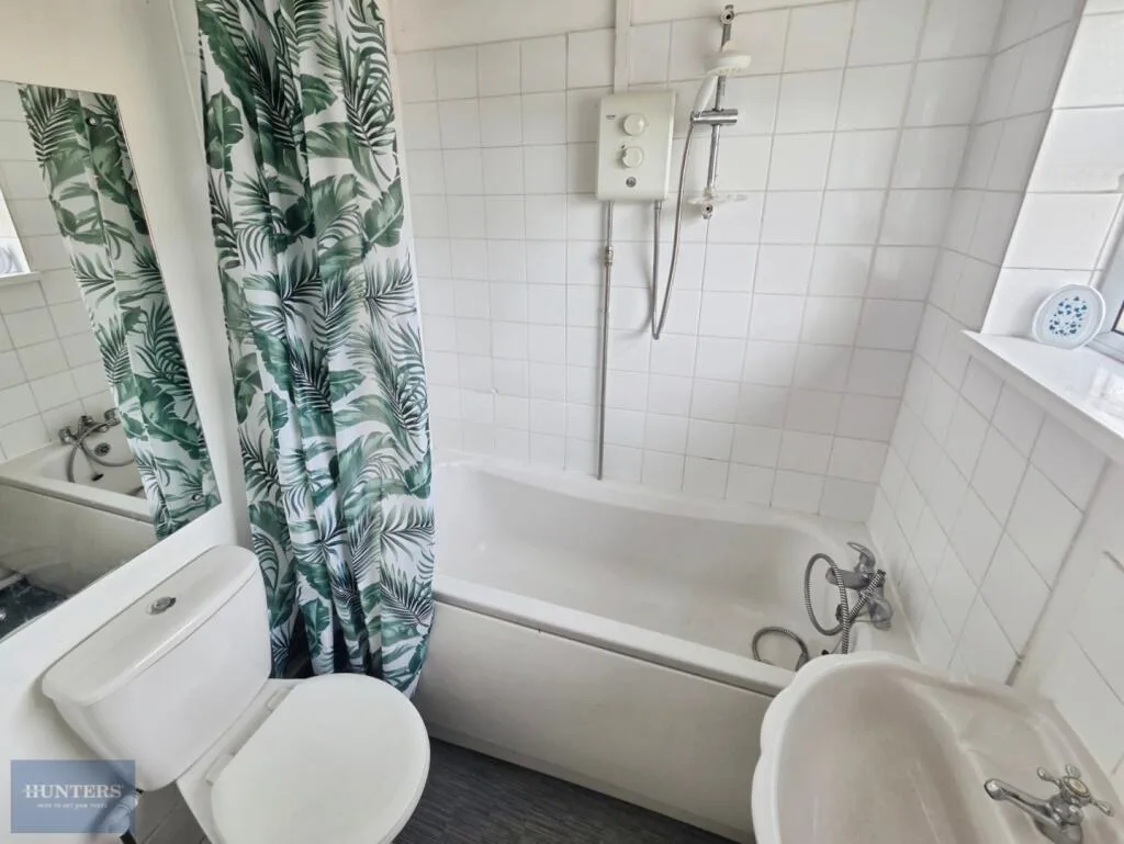 5 bedroom terraced house for rent