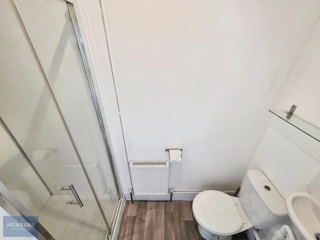 5 bedroom terraced house for rent