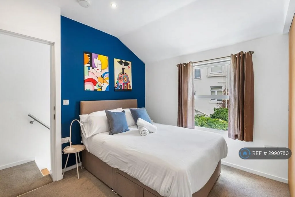 2 bedroom detached house for rent