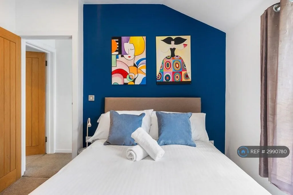 2 bedroom detached house for rent