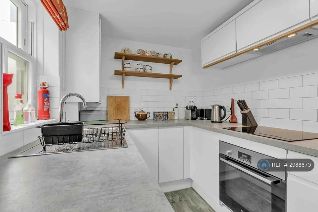 2 bedroom semi-detached house for rent