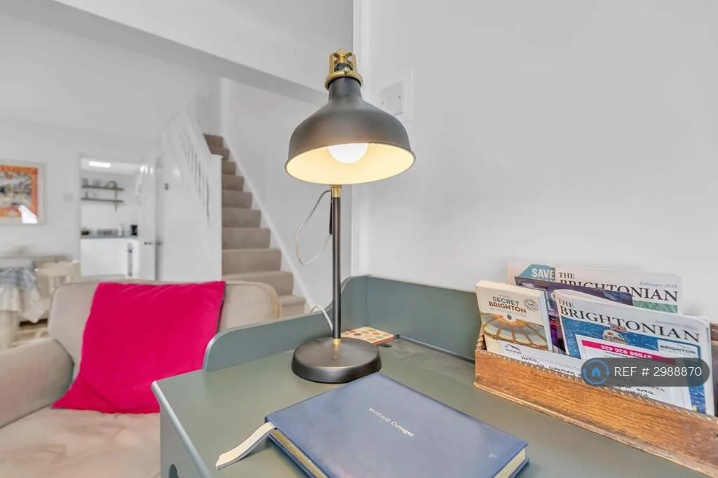 2 bedroom semi-detached house for rent