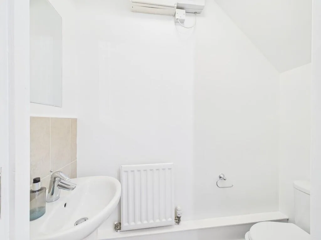 4 bedroom terraced house for rent