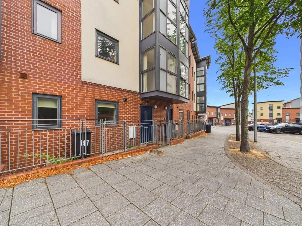 4 bedroom terraced house for rent