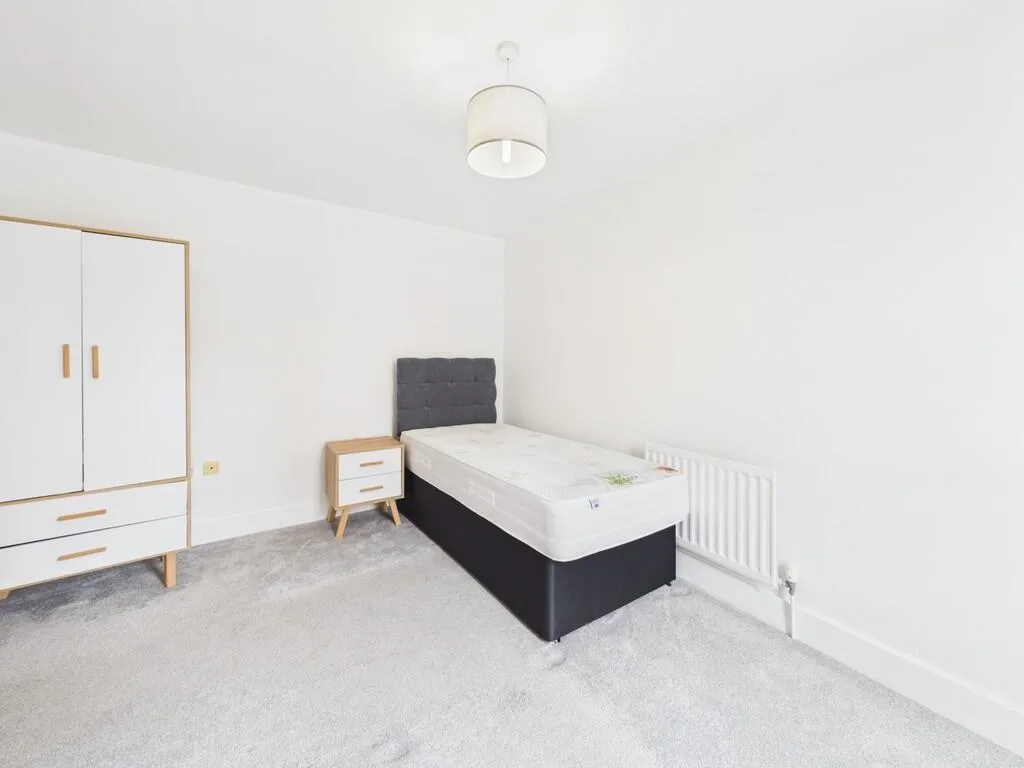 4 bedroom terraced house for rent