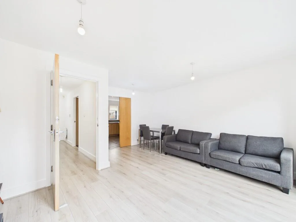 4 bedroom terraced house for rent