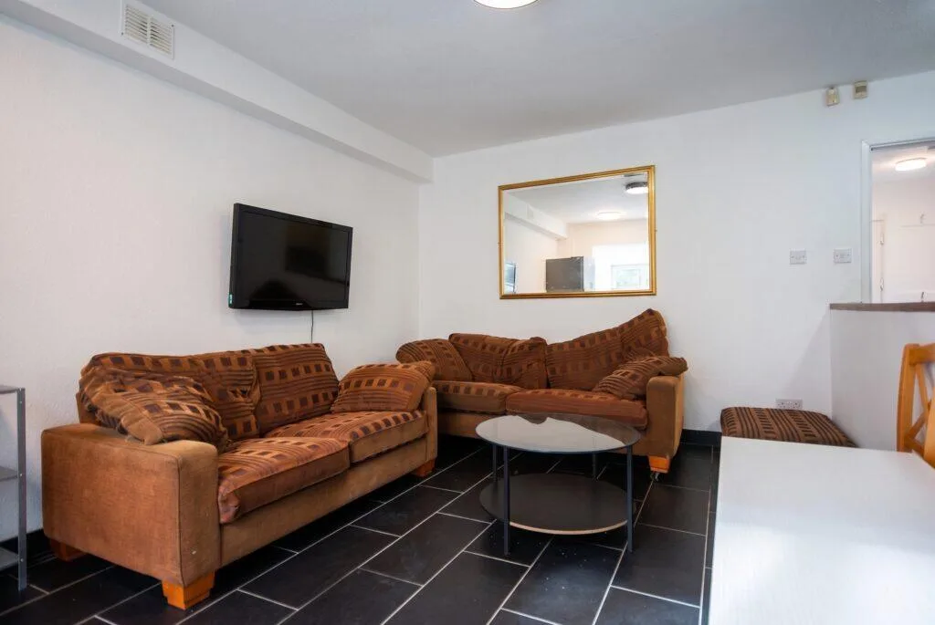 1 bedroom semi-detached house for rent