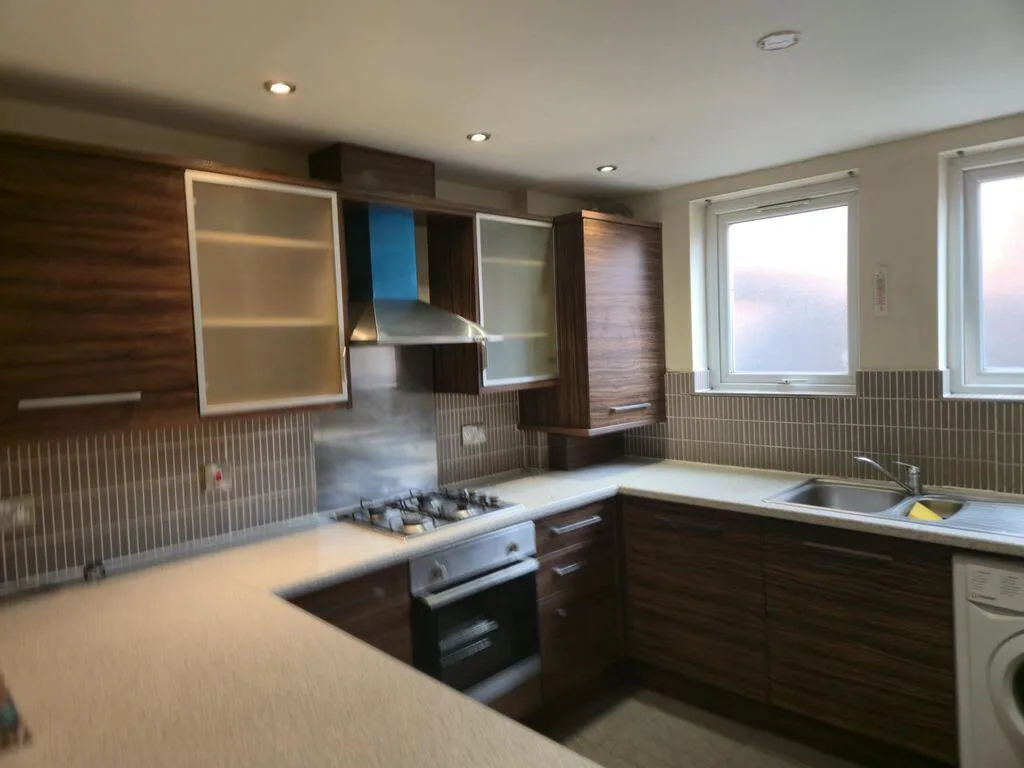 3 bedroom flat for rent