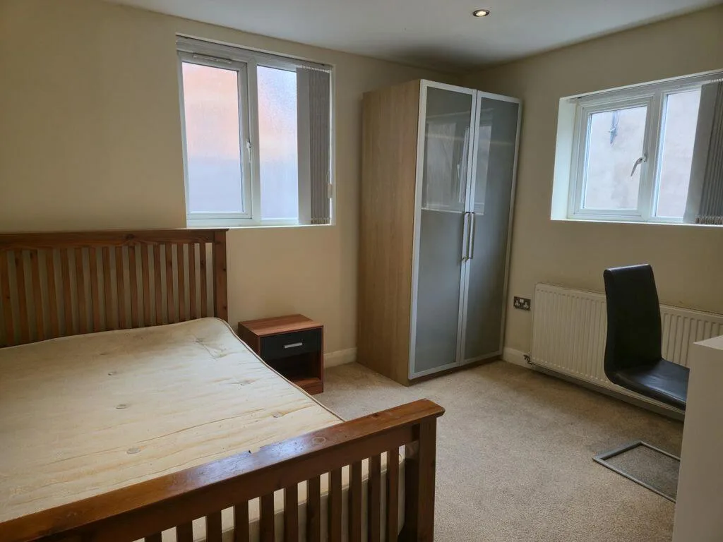 3 bedroom flat for rent