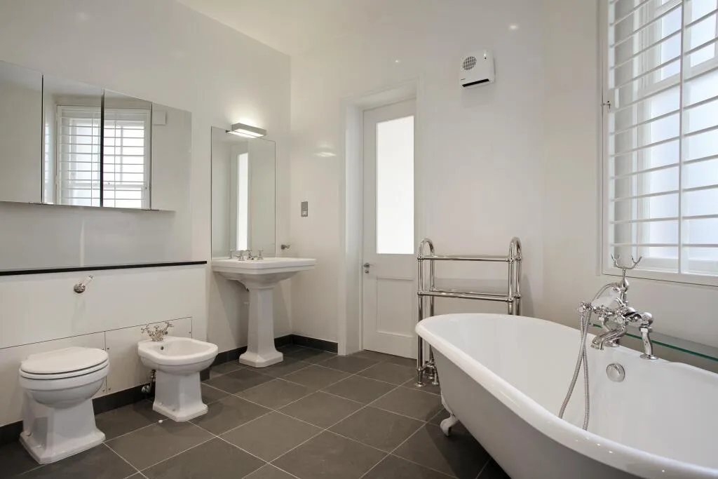 5 bedroom flat for rent