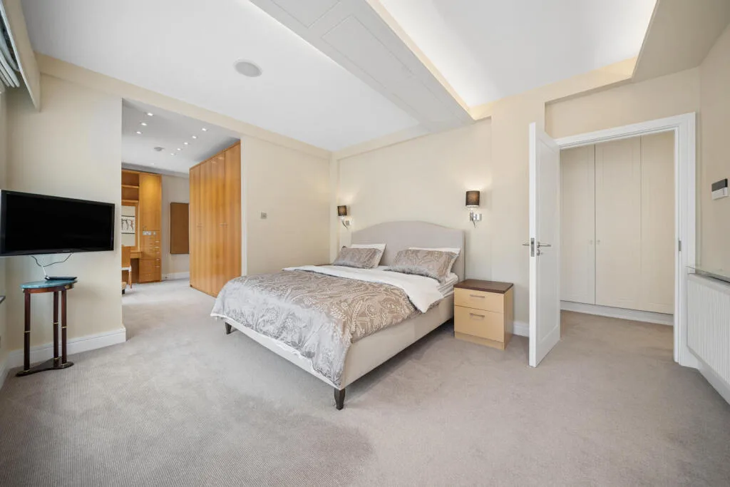3 bedroom flat for rent