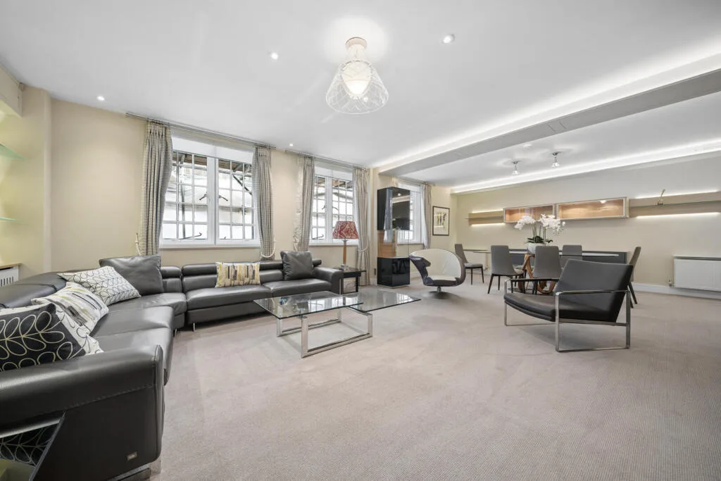 3 bedroom flat for rent